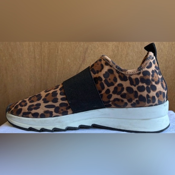 Women's Sole Society Leopard Print Slip-On Sneakers Size 8 - Picture 5 of 13